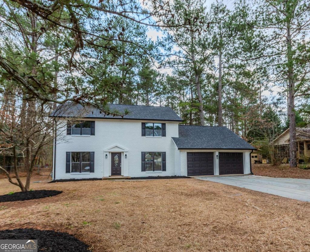 Photo of 2229 Martin Way, Jonesboro, GA 30236 (MLS # 10696133)