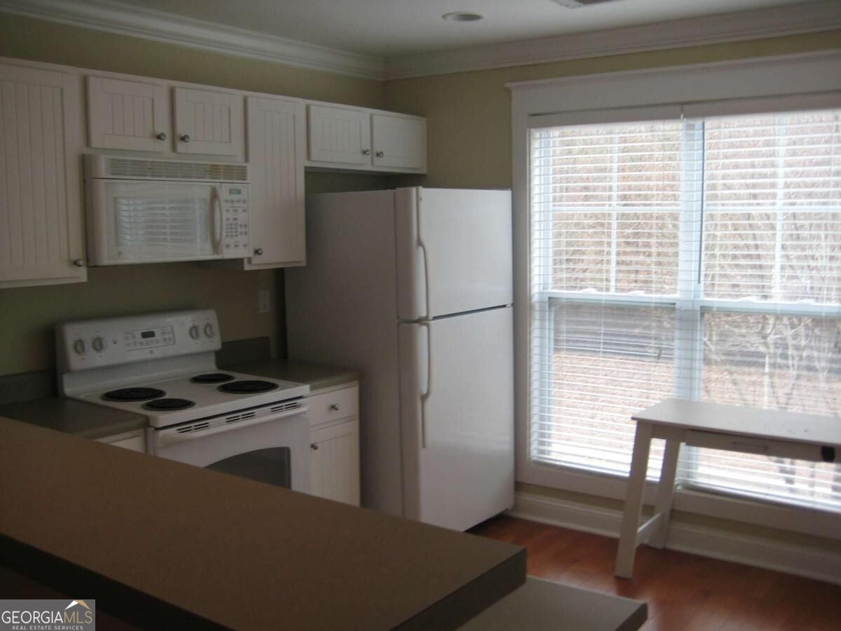 490 Barnett Shoals RD 242