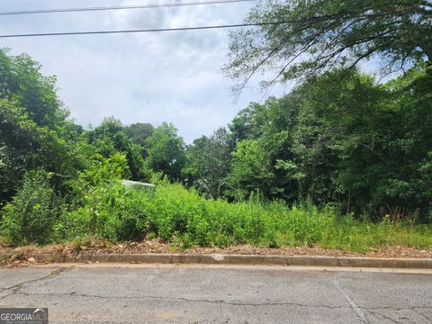 Photo of 2820 Lincoln Drive, Decatur, GA 30030 (MLS # 10793493)