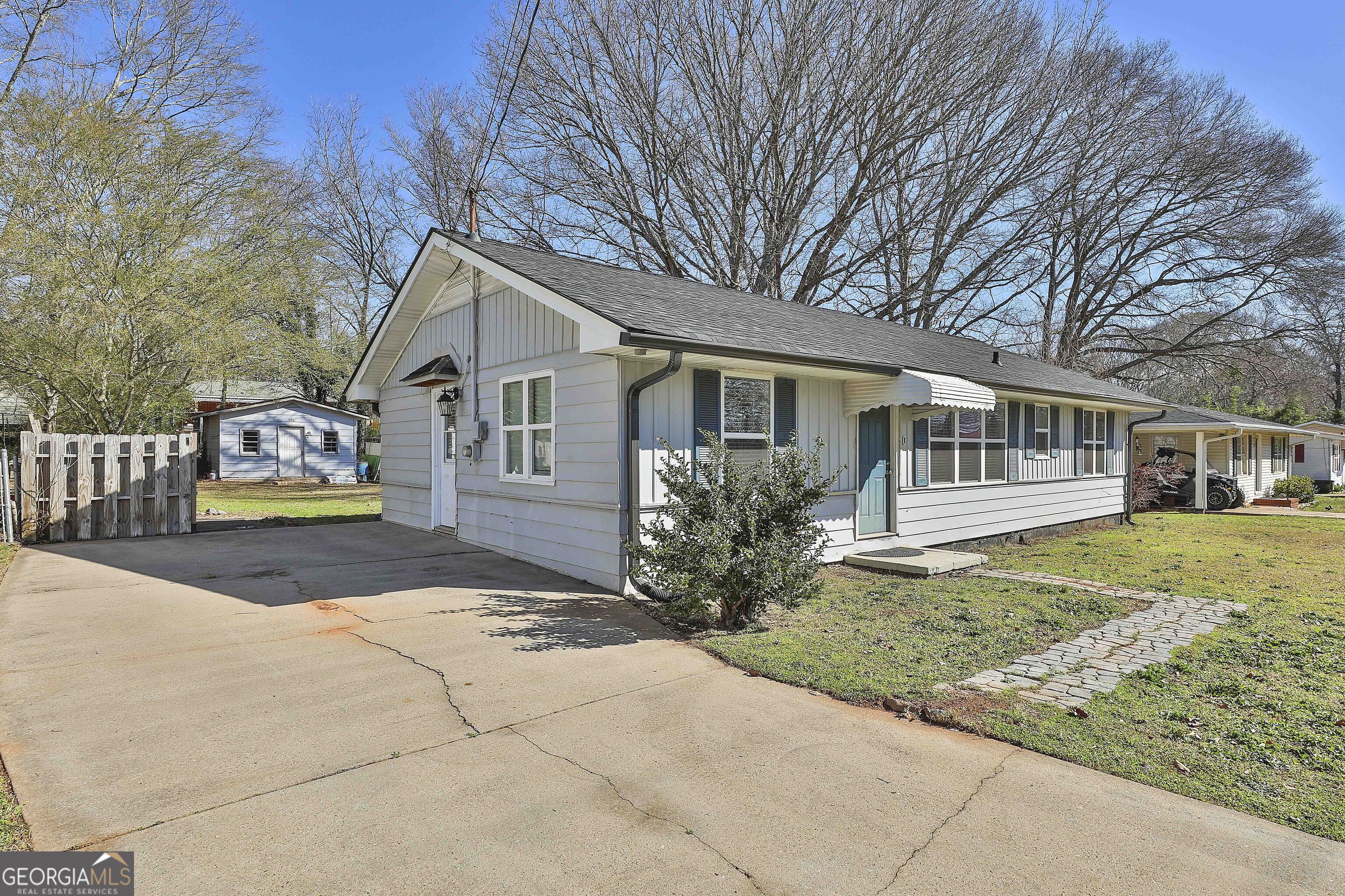 4 Cherokee ST
