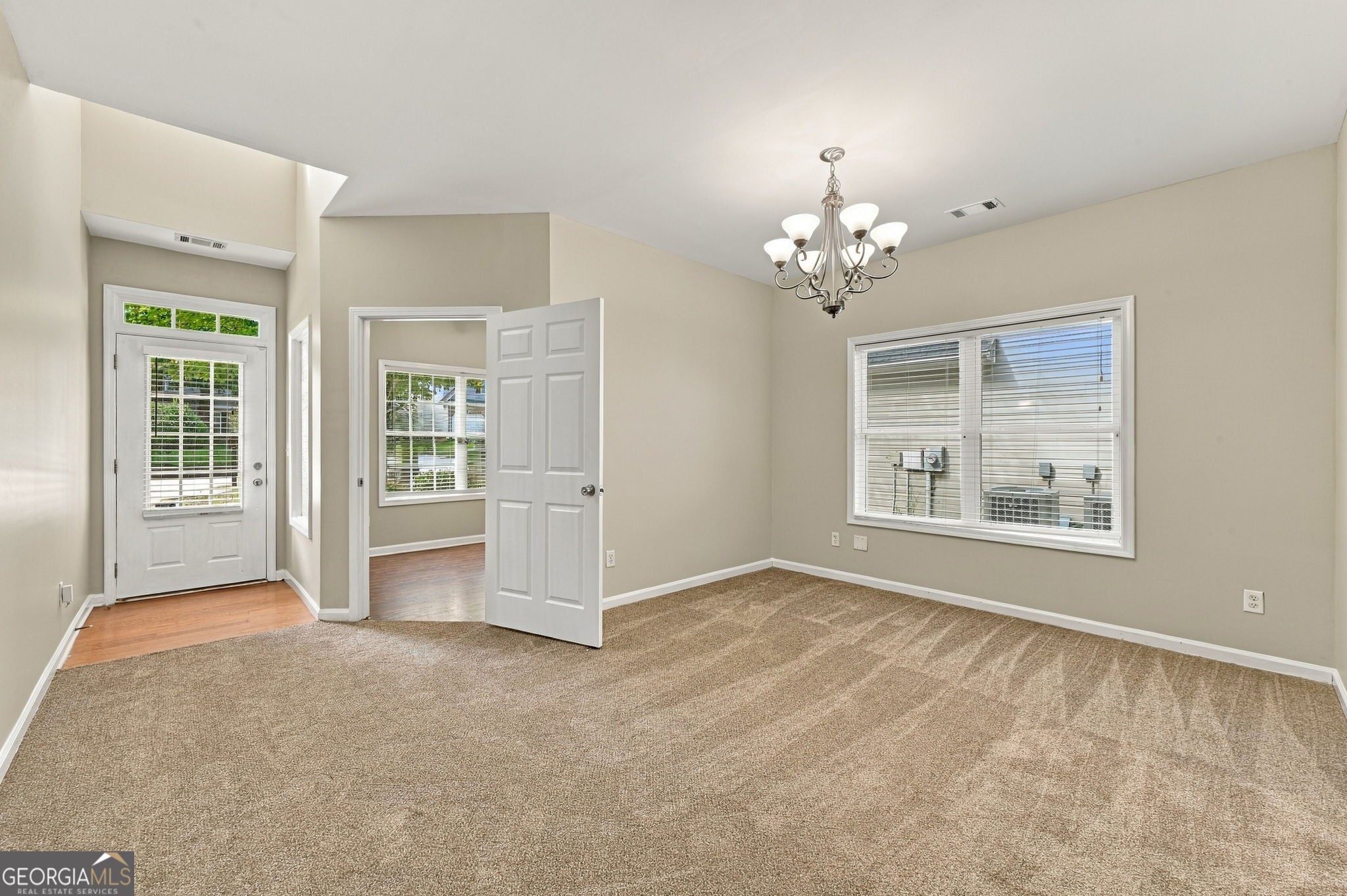 50 Regency DR