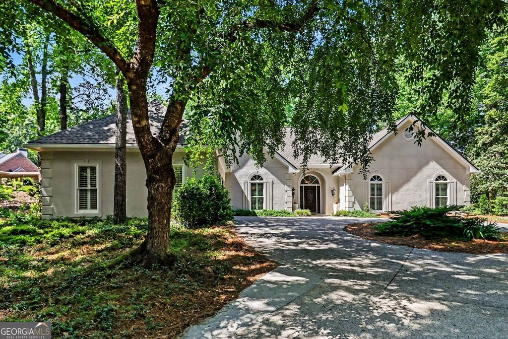 Photo of 2565 Fairview Drive, Cumming, GA 30041 (MLS # 10767821)
