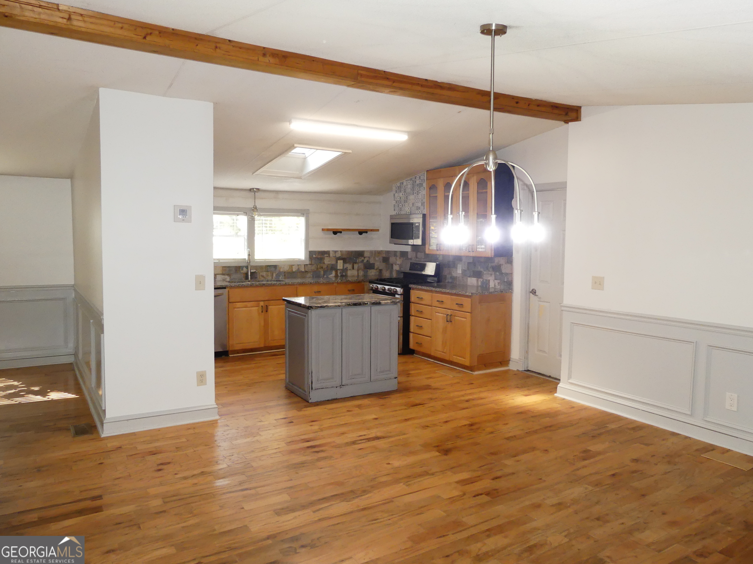 7012 Blueberry RDG SE