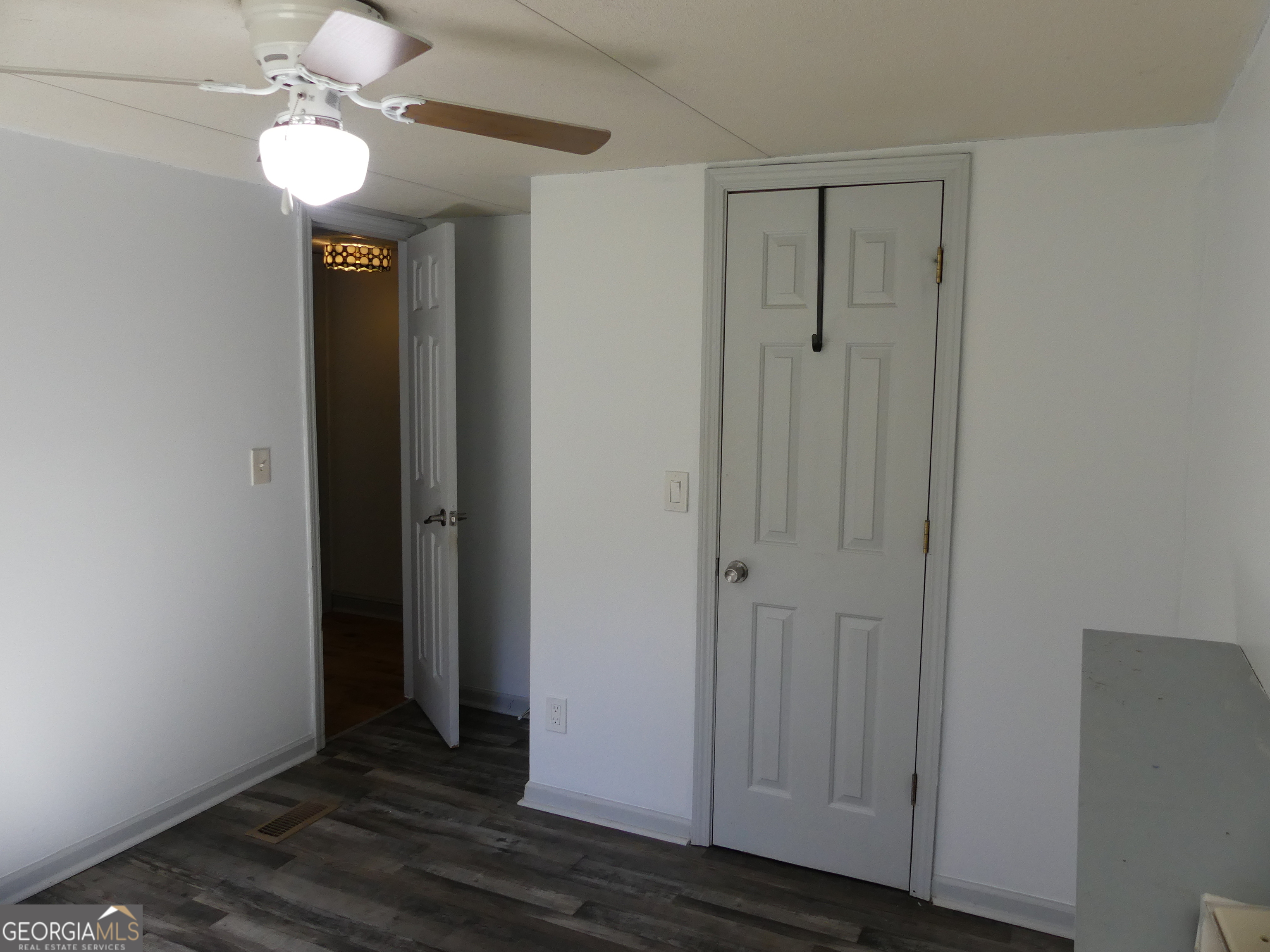 Red Top Mountain Estates - Residential