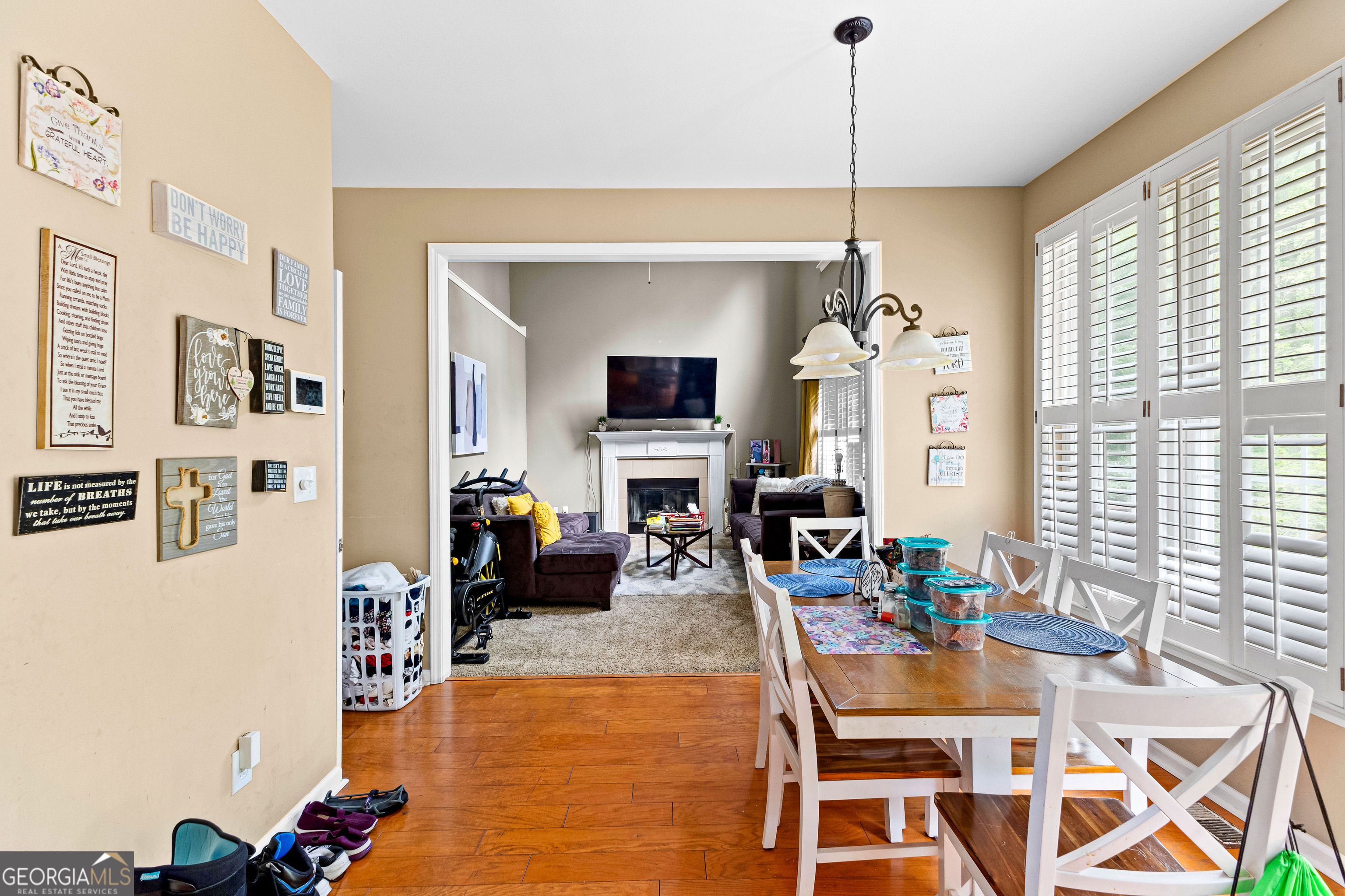 122 Ardenlee DR