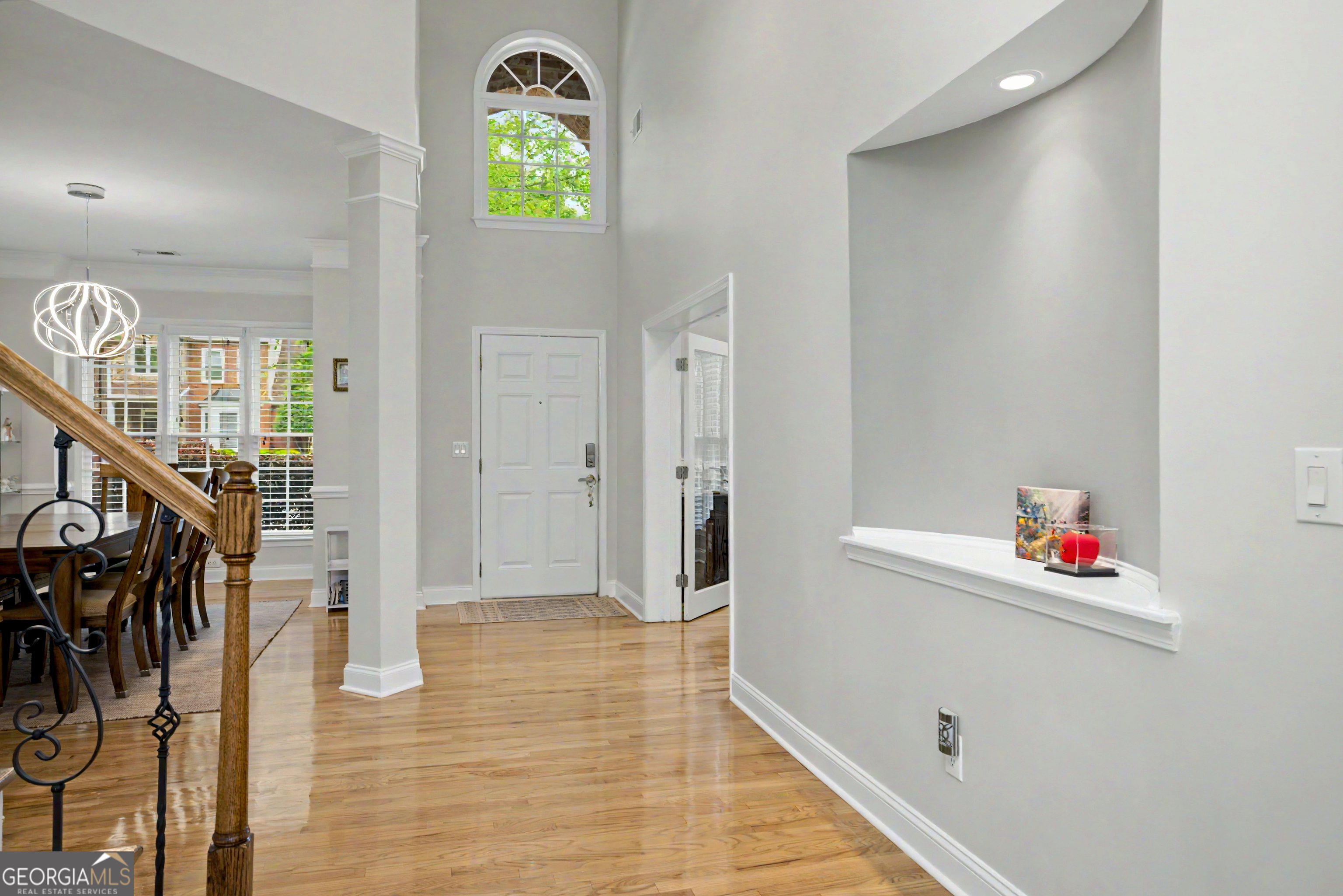 433 Lake Forest DR