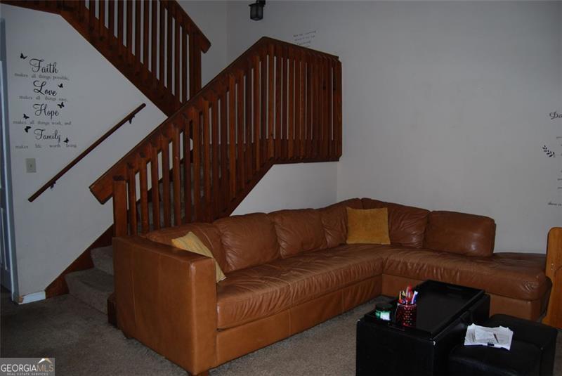 Wellington Manor - Residential