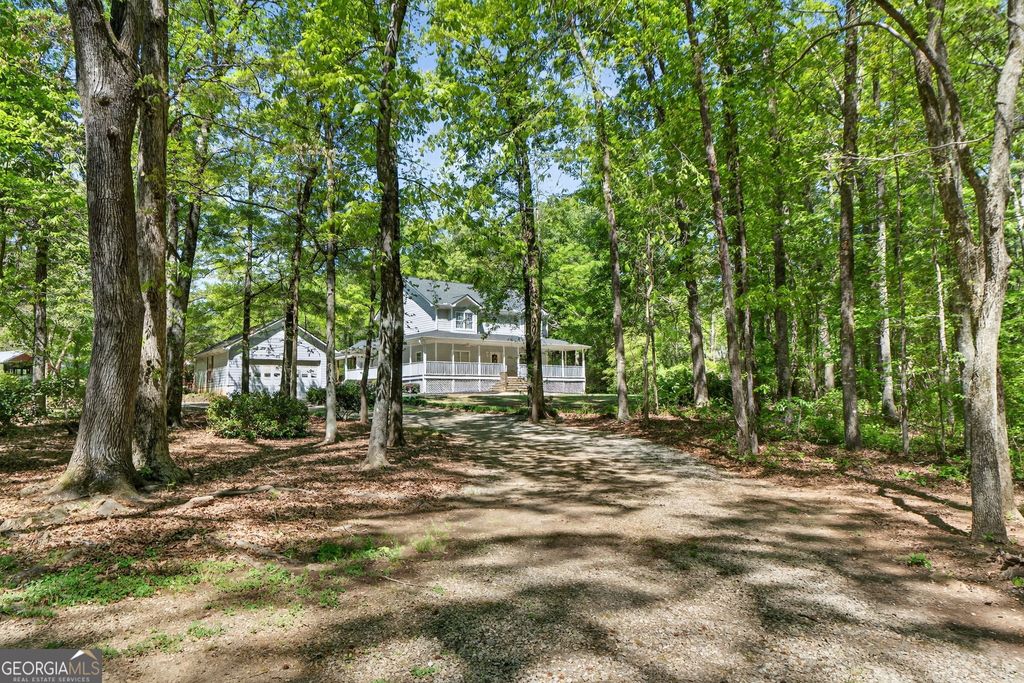 Photo of 1360 Luella Road, Locust Grove, GA 30248 (MLS # 10728110)