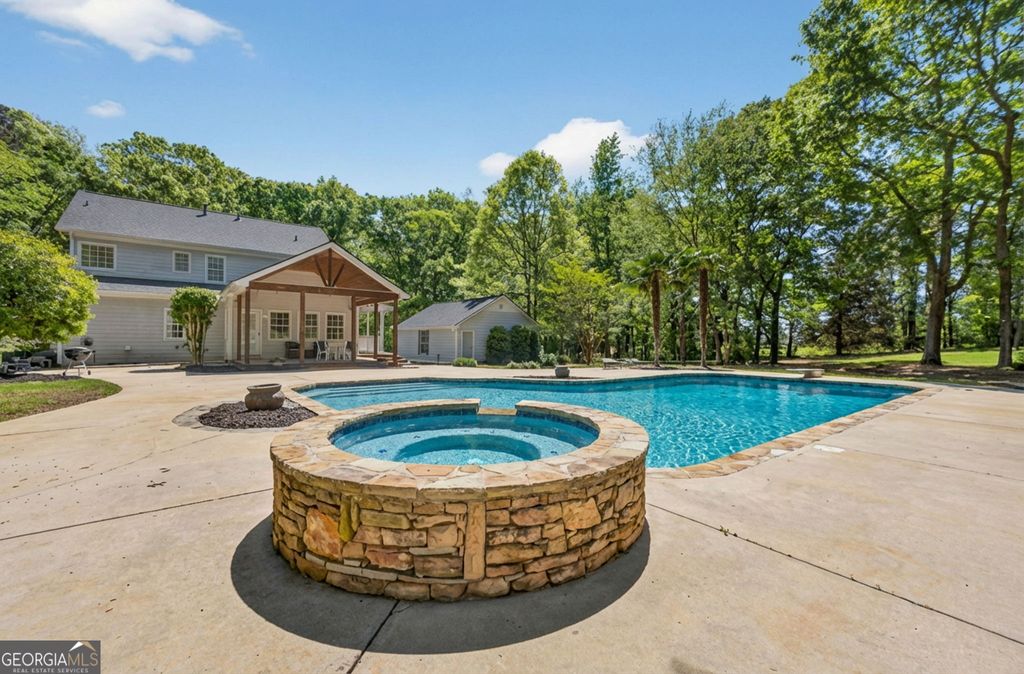 Photo of 1360 Luella Road, Locust Grove, GA 30248 (MLS # 10728110)