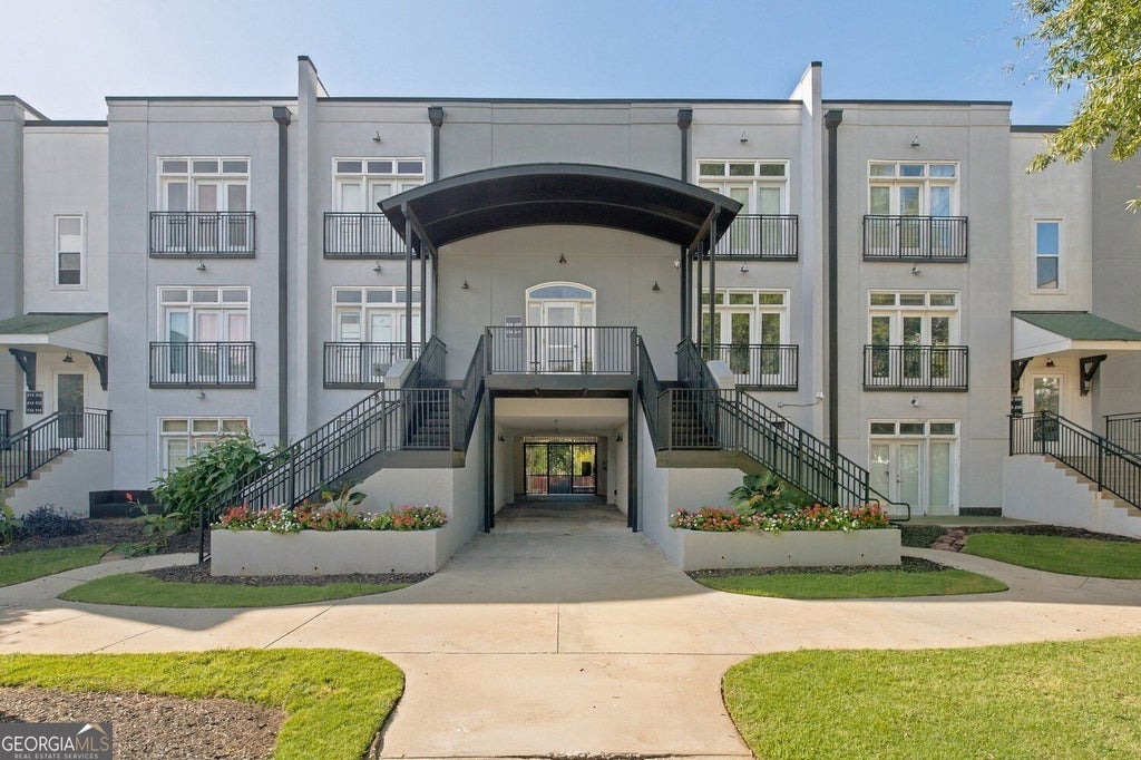 Photo of 502 Pryor Street SW #217, Atlanta, GA 30312 (MLS # 10854309)