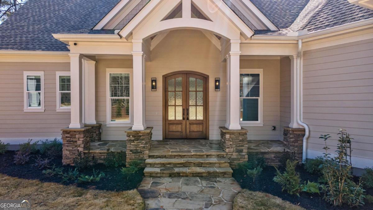 1180 Maple Ridge WAY