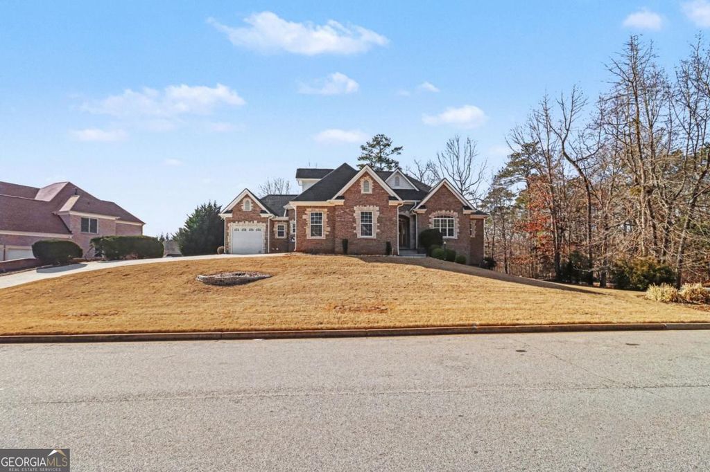 Photo of 1940 SE Lancaster Drive SE, Conyers, GA 30013 (MLS # 10699462)