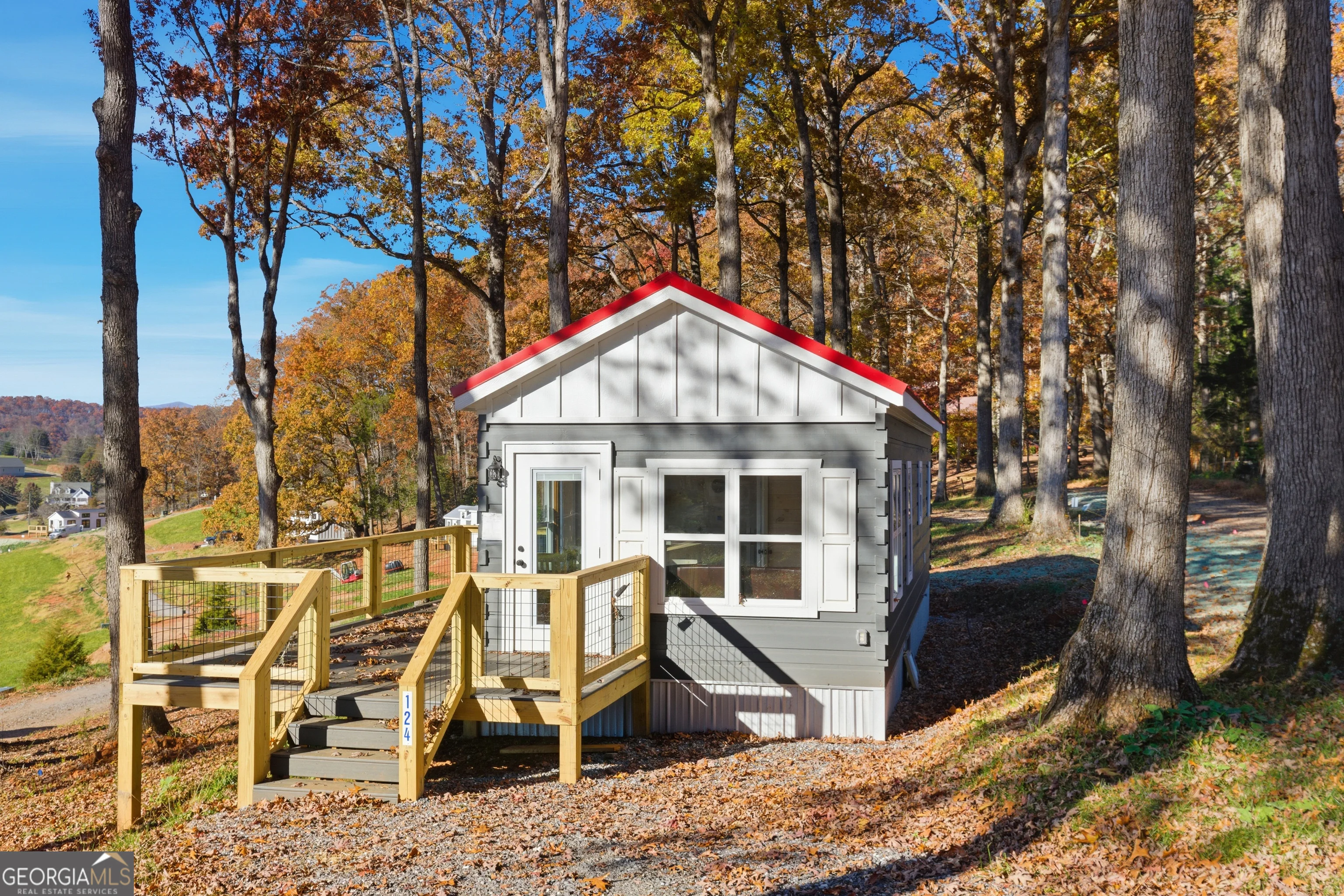 527 Saunders Road Unit LOT 13