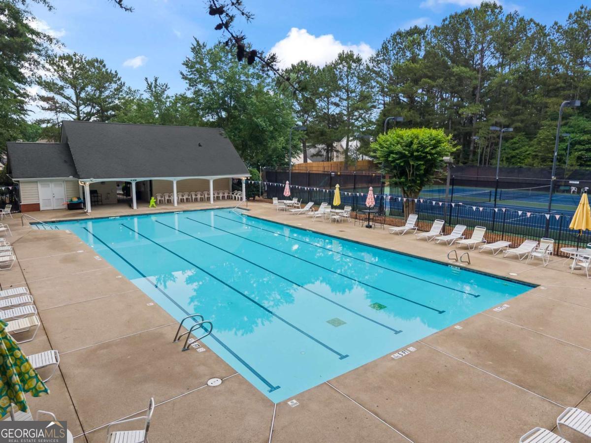 213 Colony Center DR