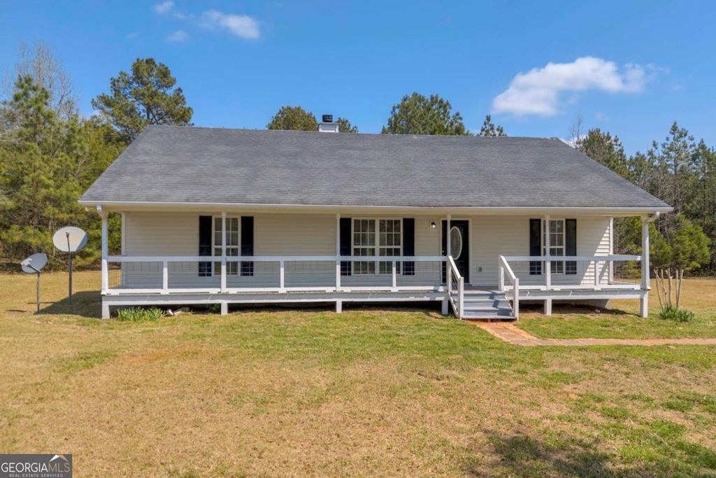 Photo of 253 Old Sanders Farm Road, Crawford, GA 30630 (MLS # 10738379)
