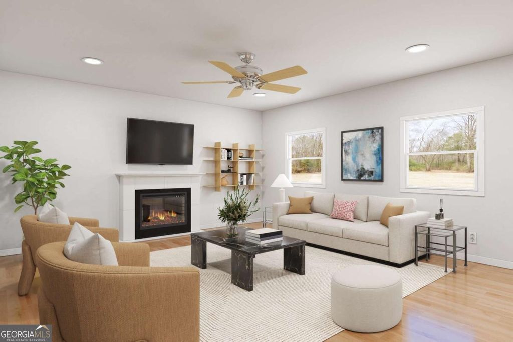 Photo of 102 bluefin Street, Adairsville, GA 30103 (MLS # 10770798)