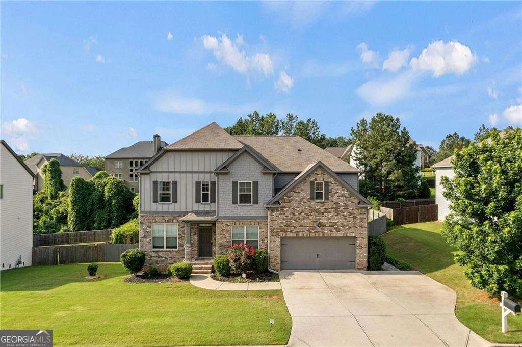 108 Fountain Oak