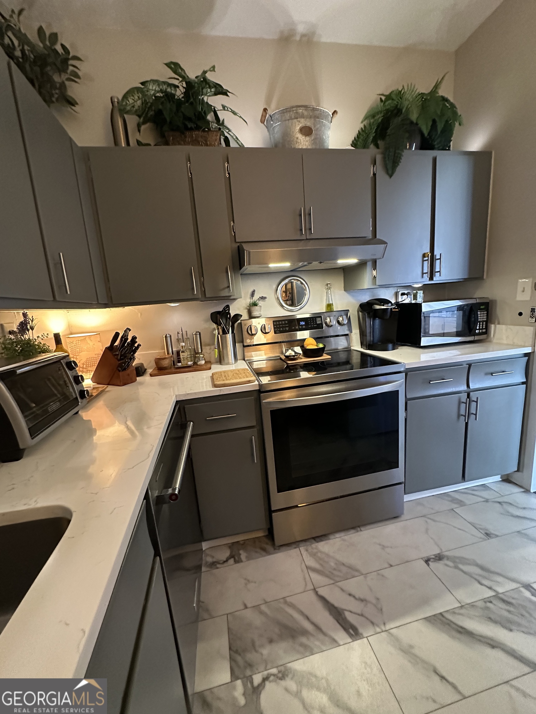 3060 PHARR CT N 607