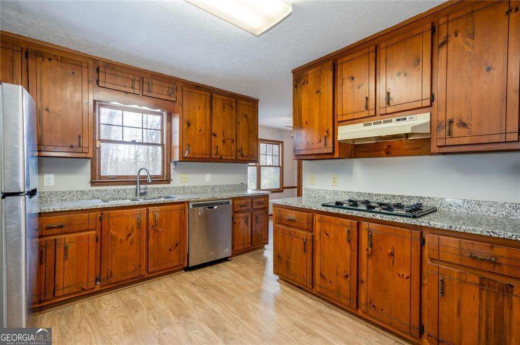 Seven Springs - Residential Lease