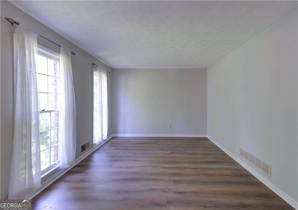 Seven Springs - Residential Lease