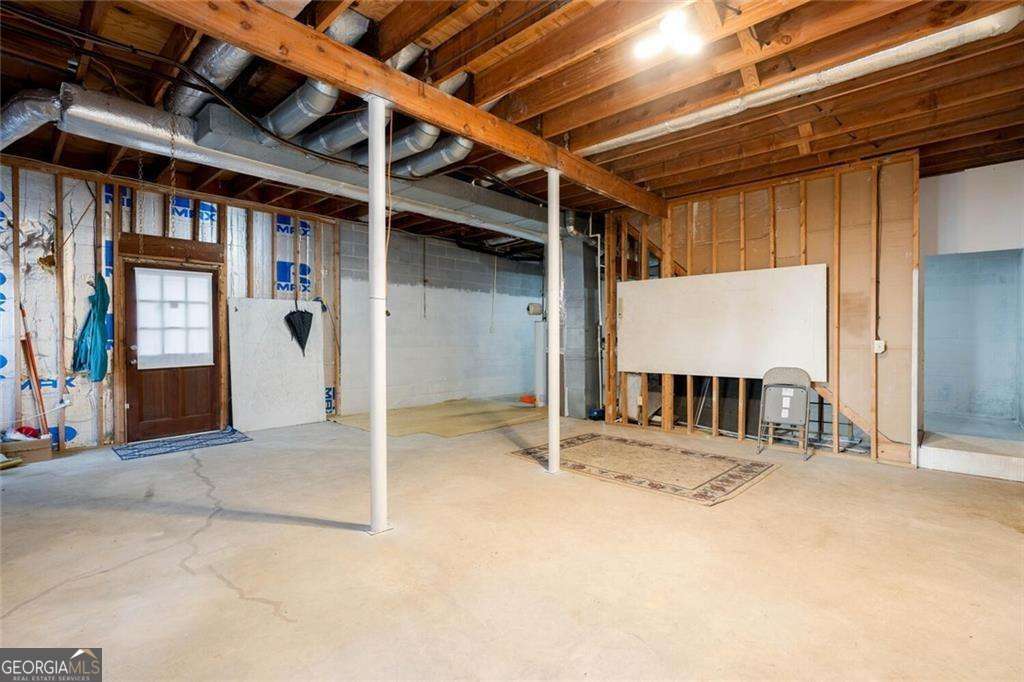 Seven Springs - Residential Lease