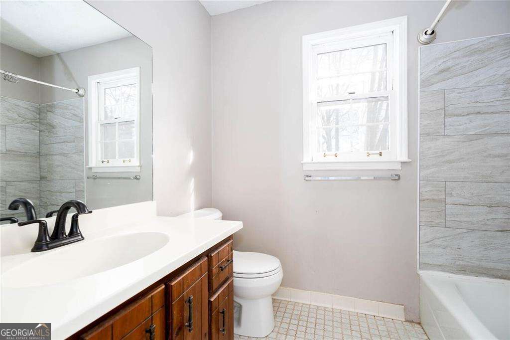 Seven Springs - Residential Lease