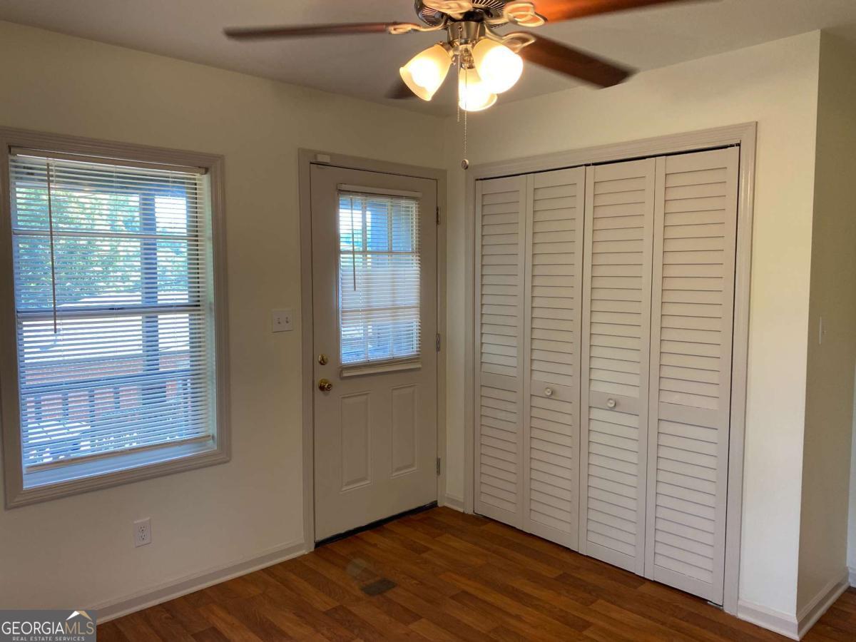 Smyrna, Georgia 30082, United States, 2 Bedrooms Bedrooms, ,1 BathroomBathrooms,Residential,Active,27702