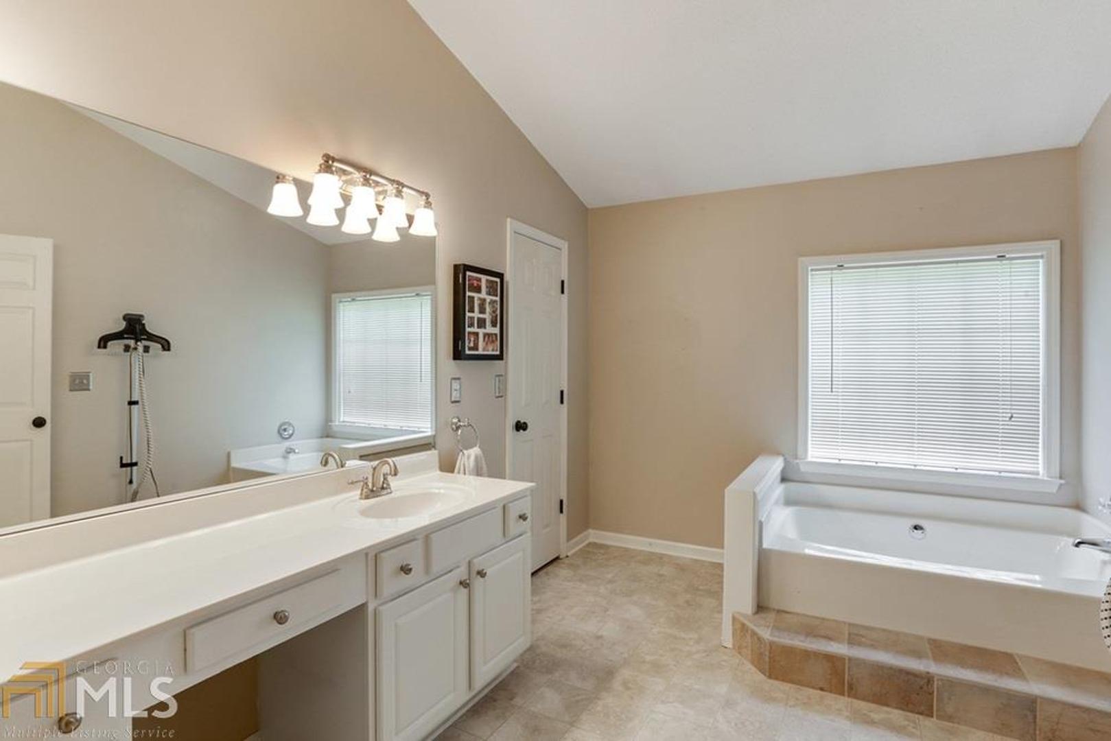 Chastain Commons - Residential