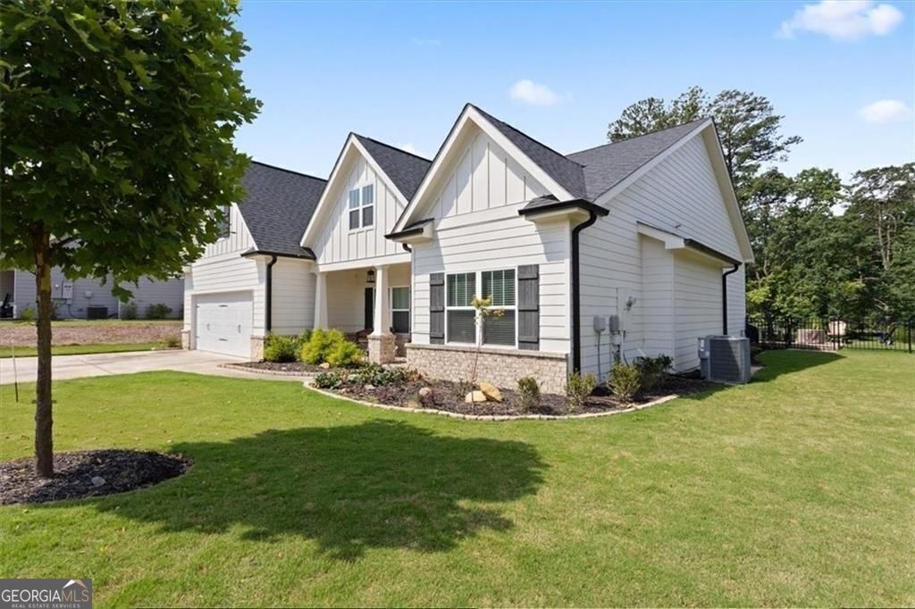 Photo of 517 Amber Stone, Waleska, GA 30183 (MLS # 10754543)