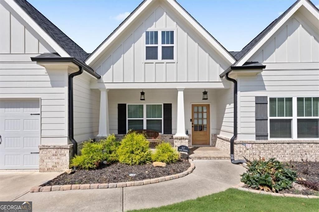 Photo of 517 Amber Stone, Waleska, GA 30183 (MLS # 10754543)