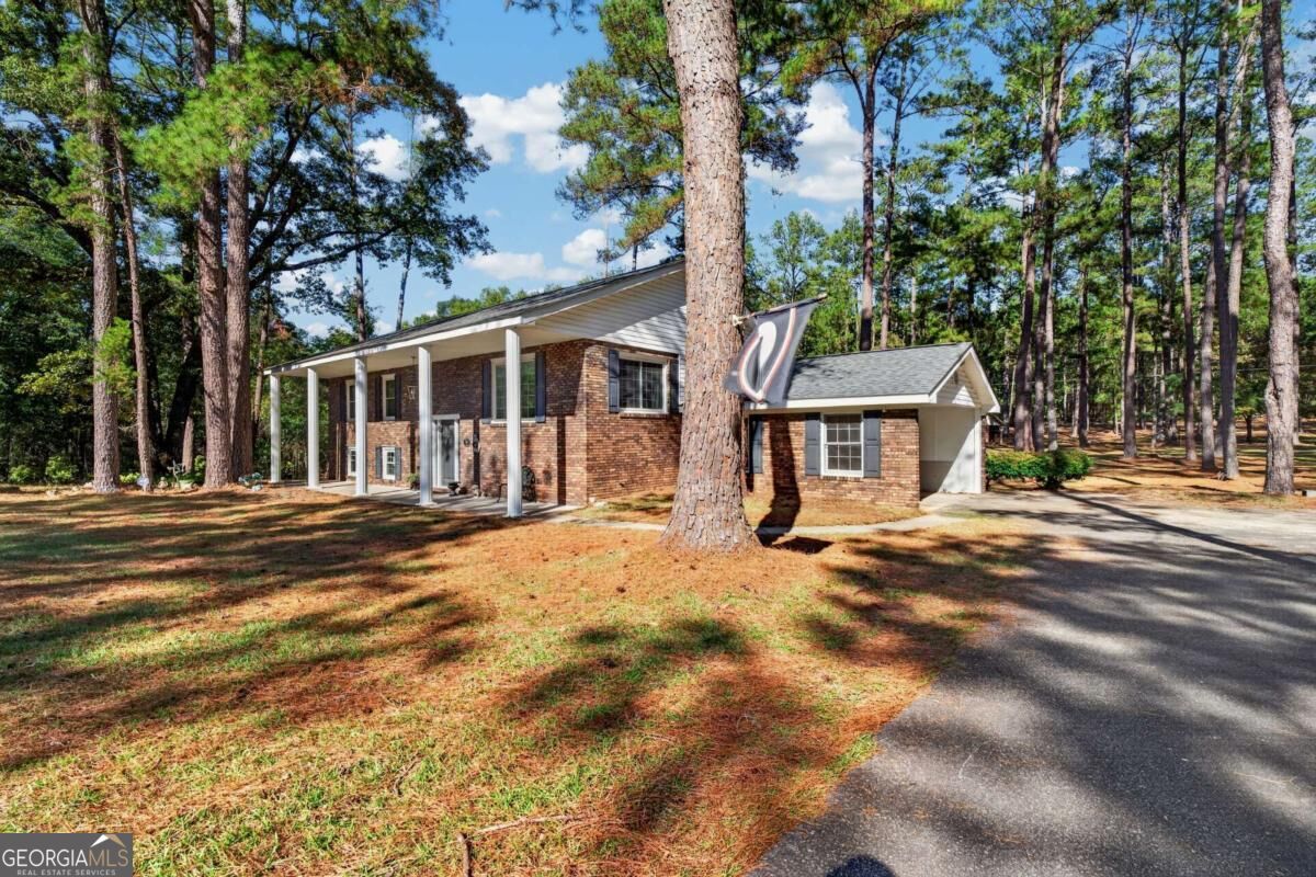 118 Davis DR