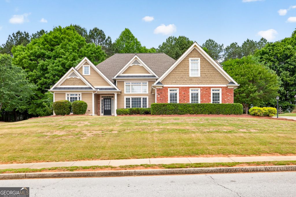 Photo of 564 Richmond Place, Loganville, GA 30052 (MLS # 10742982)