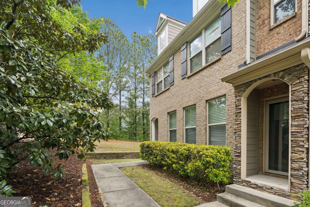 2250 Whiteoak DR SE