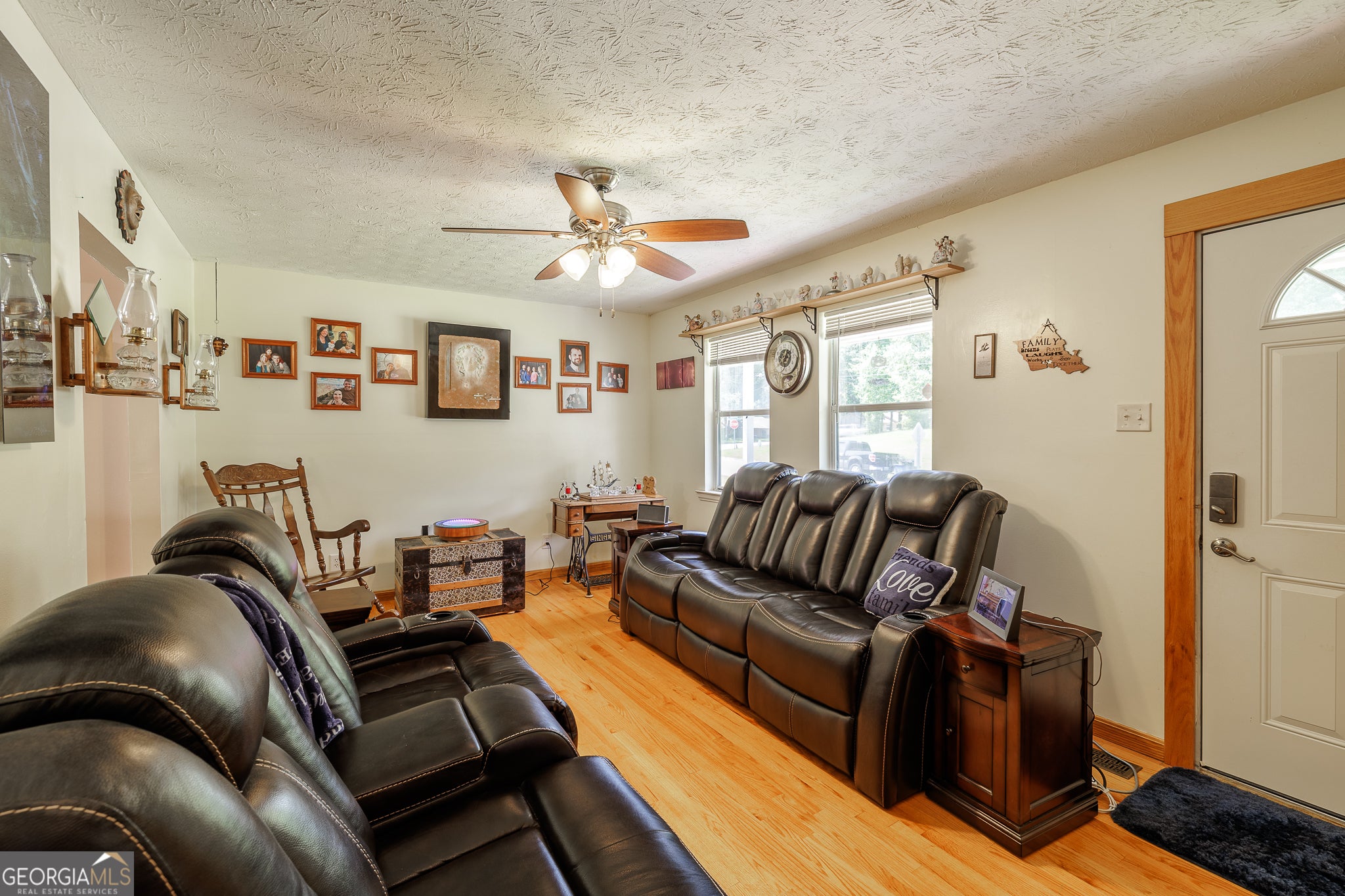 2665 Oak Log WAY