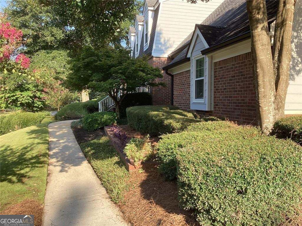 2819 Livsey DR