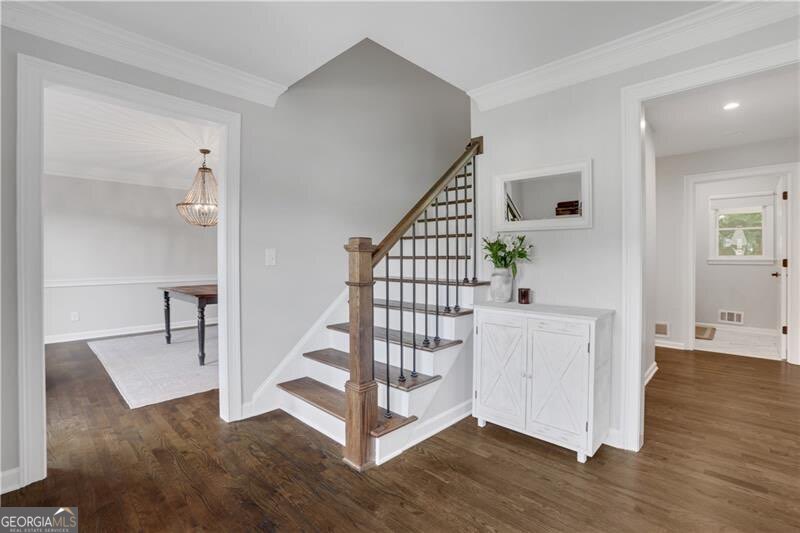 115 West CT