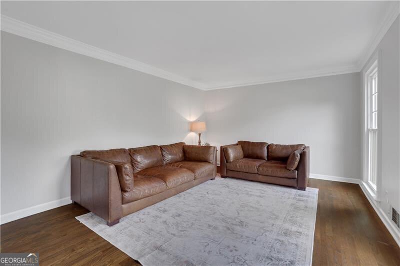 115 West CT