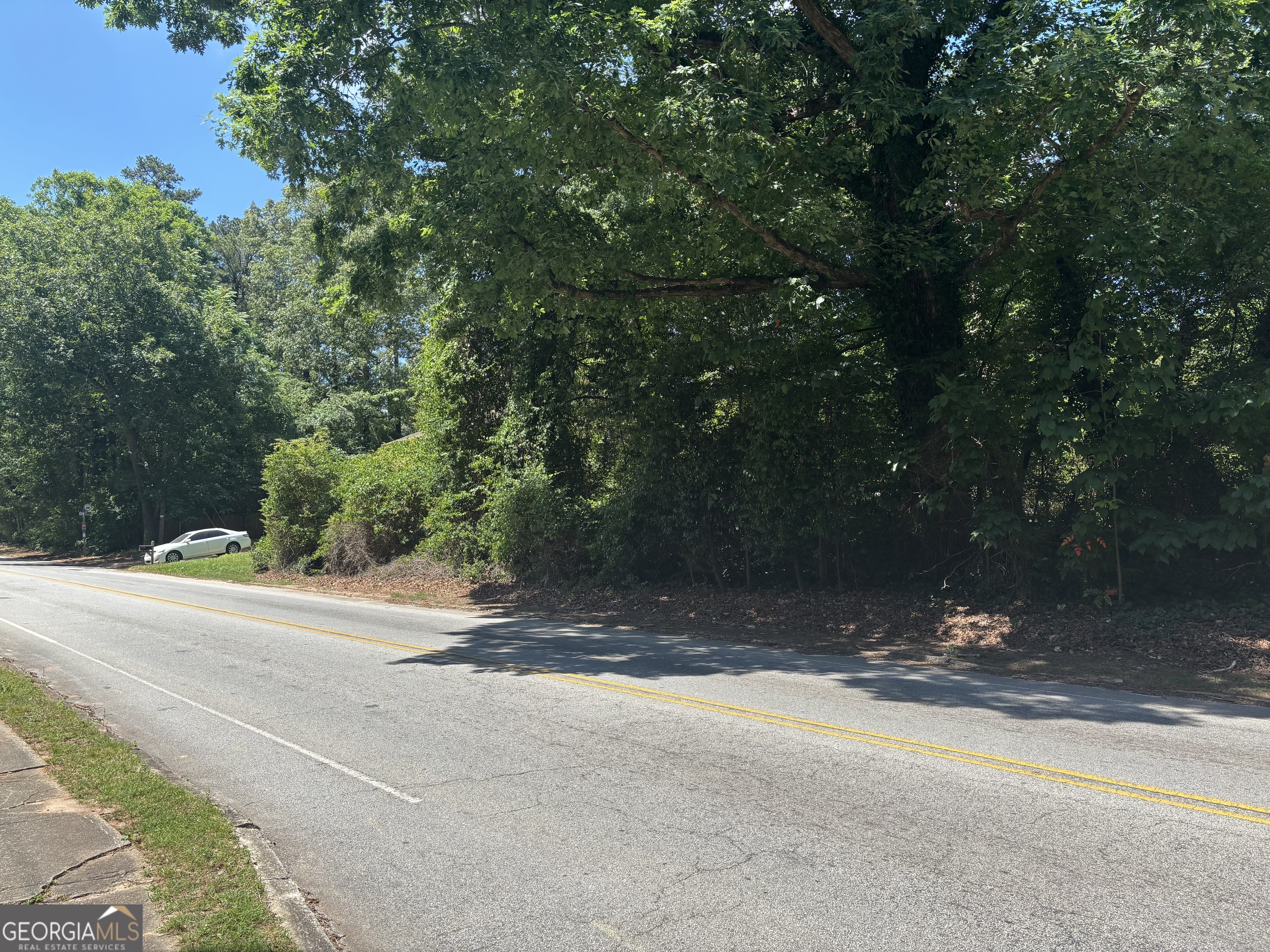 1689 Peachcrest RD