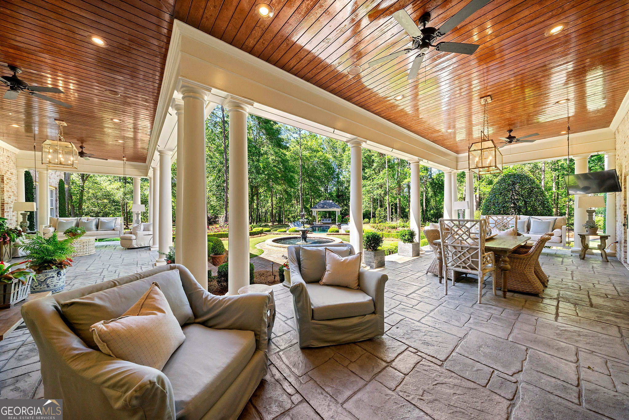 Valdosta, Georgia 31605, United States, 5 Bedrooms Bedrooms, ,7 BathroomsBathrooms,Residential,Active,59977