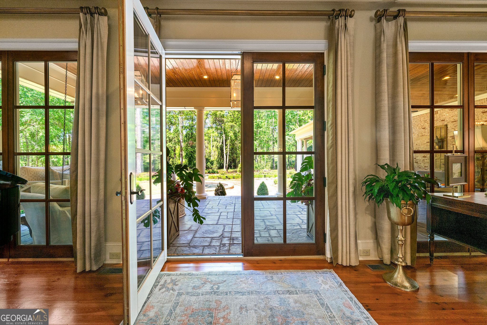 Valdosta, Georgia 31605, United States, 5 Bedrooms Bedrooms, ,7 BathroomsBathrooms,Residential,Active,59977