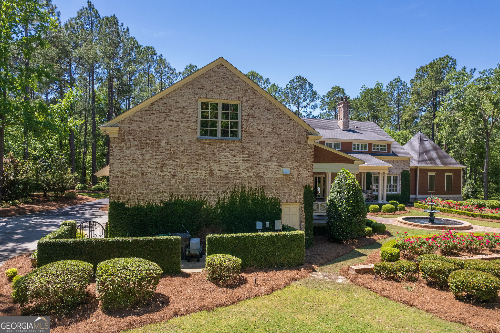 Valdosta, Georgia 31605, United States, 5 Bedrooms Bedrooms, ,7 BathroomsBathrooms,Residential,Active,59977