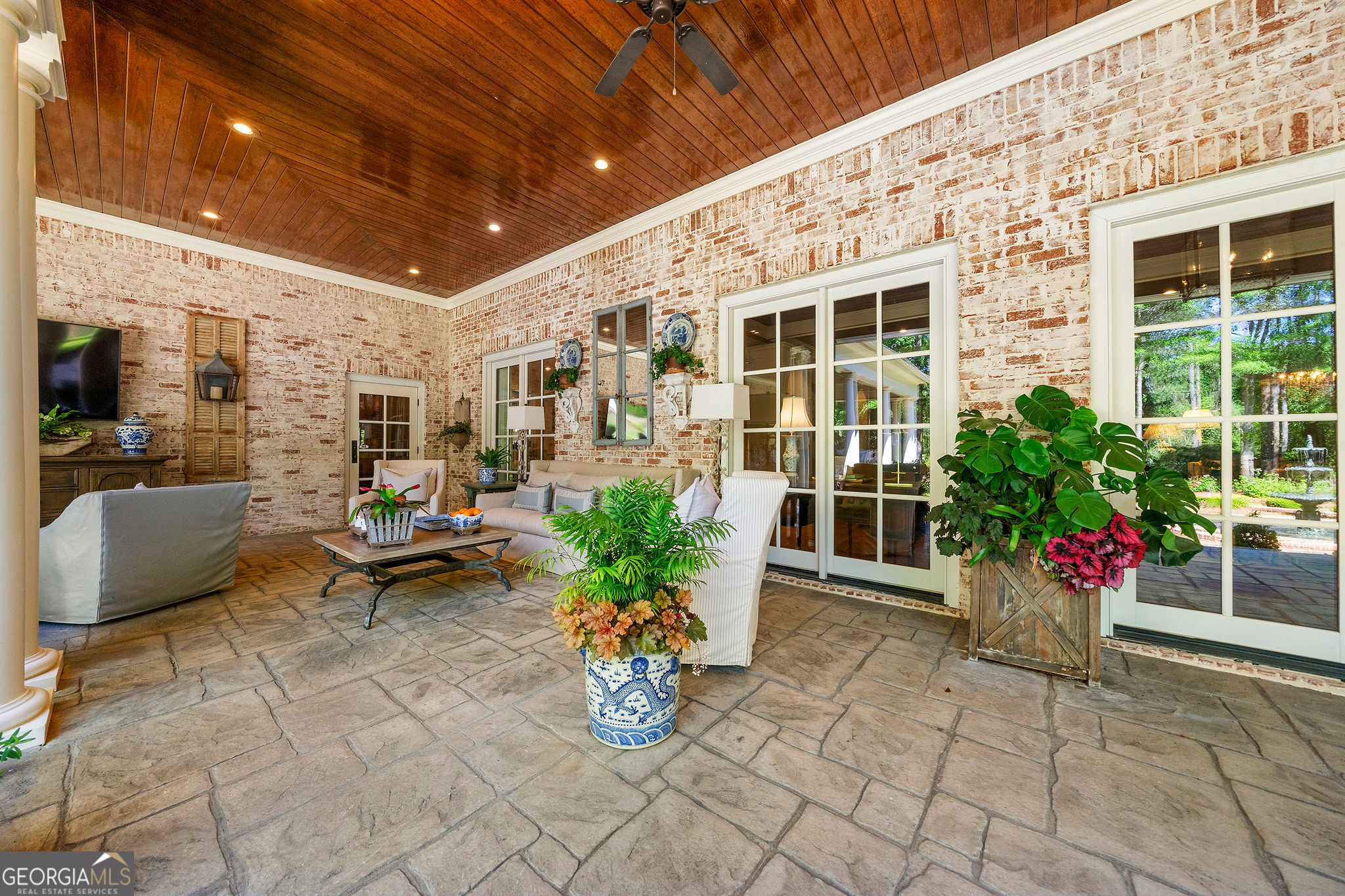 Valdosta, Georgia 31605, United States, 5 Bedrooms Bedrooms, ,7 BathroomsBathrooms,Residential,Active,59977