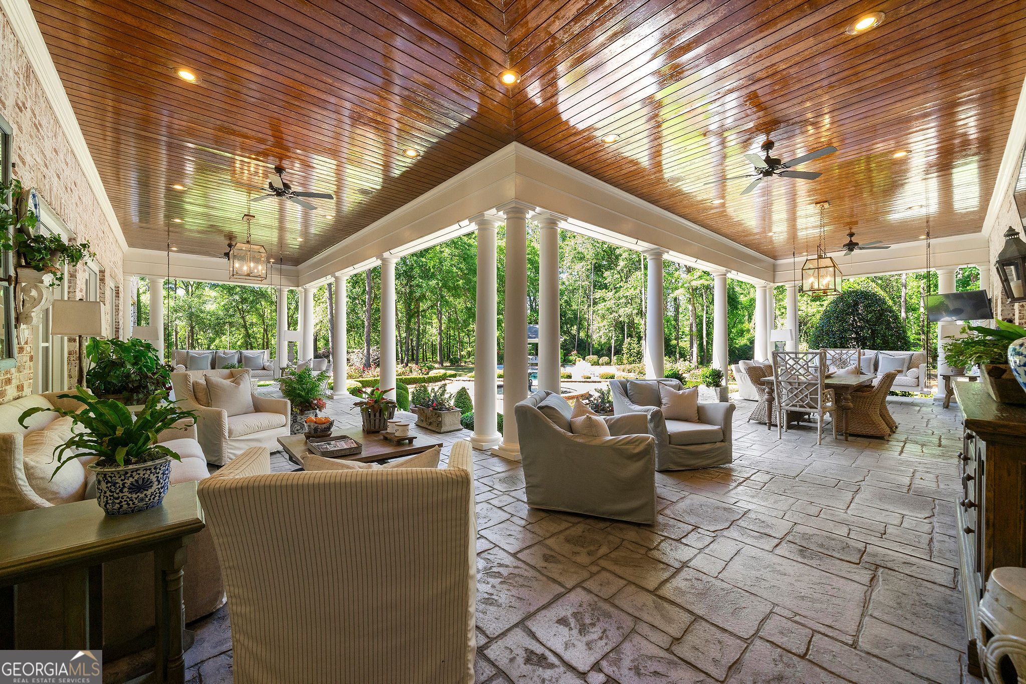 Valdosta, Georgia 31605, United States, 5 Bedrooms Bedrooms, ,7 BathroomsBathrooms,Residential,Active,59977