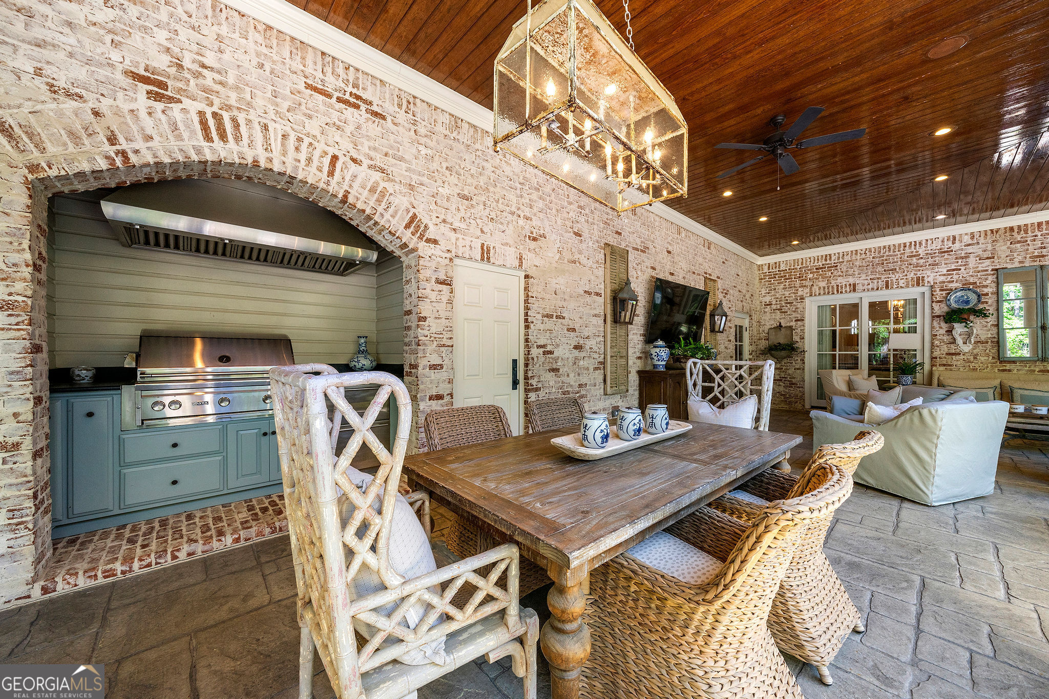 Valdosta, Georgia 31605, United States, 5 Bedrooms Bedrooms, ,7 BathroomsBathrooms,Residential,Active,59977