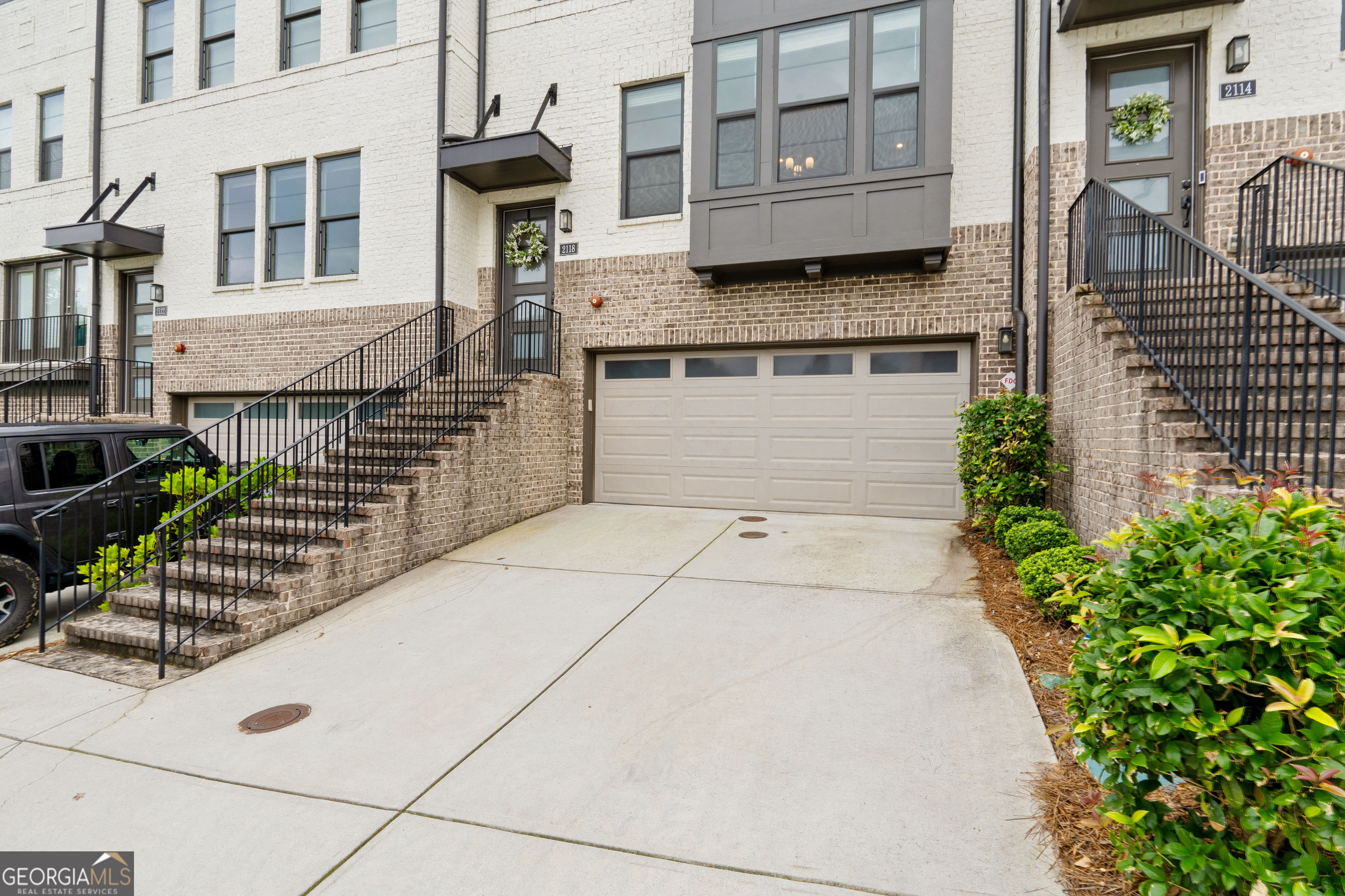 2118 Iverson DR SE