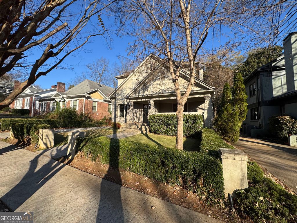 Photo of 1092 McLynn Avenue NE, Atlanta, GA 30306 (MLS # 10772751)