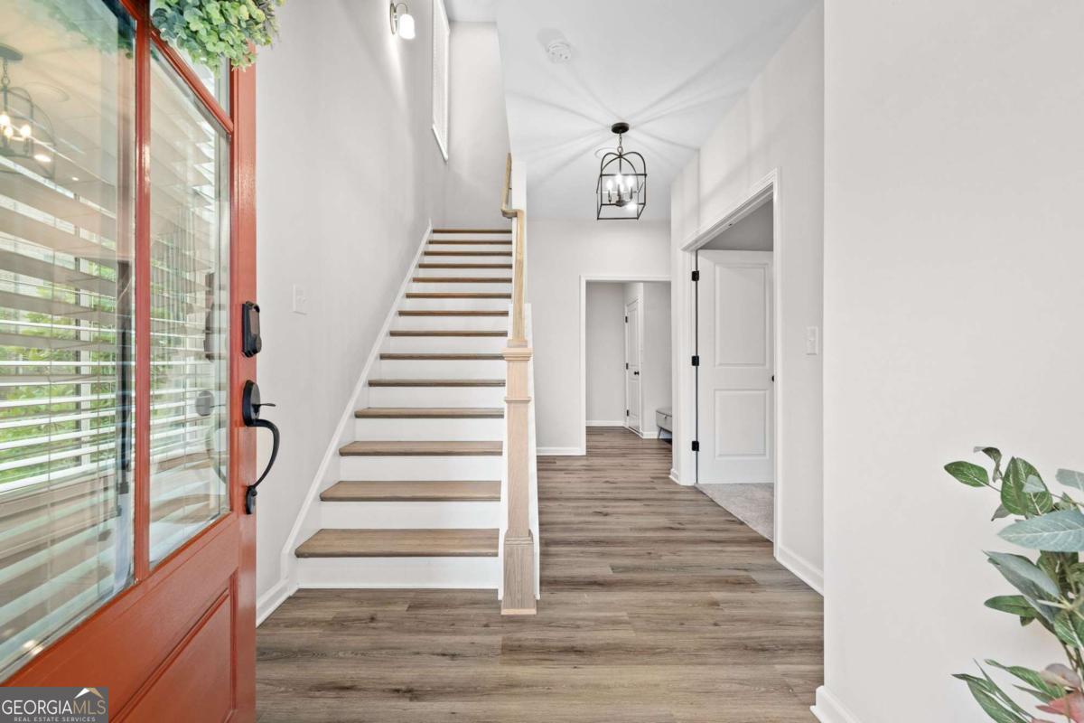 6710 Pippin WALK