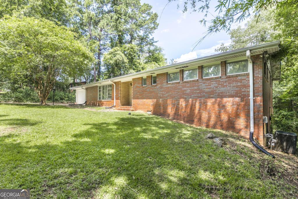 758 Lee RD