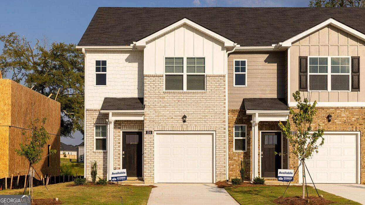 214 Kenmore Circle