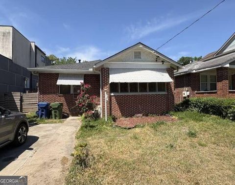 Photo of 11 Walthall Street SE, Atlanta, GA 30317 (MLS # 10741096)
